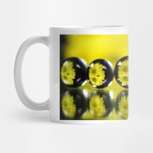 Abstract balls refraction Mug